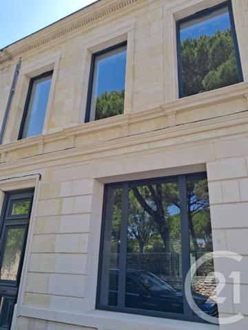 Maison à vendre  6 pièces - 150 m 2   ROYAN  - 17