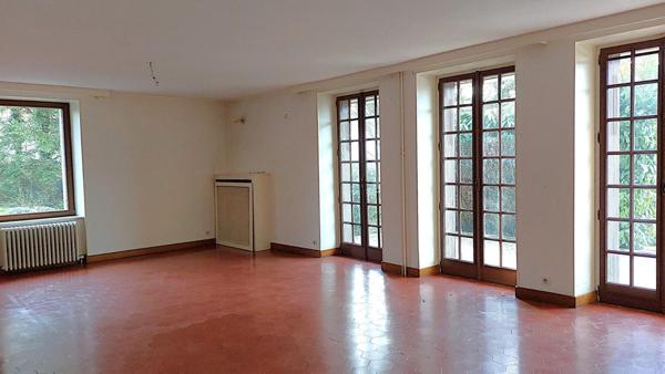 Maison Polaincourt Et Clairefont 10 pièce(s) 331 m2 jardin dépendance piscine