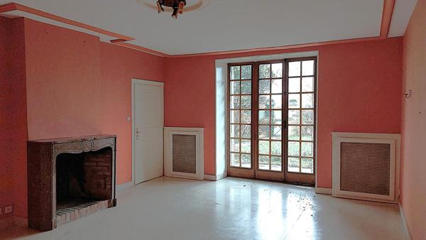 Maison Polaincourt Et Clairefont 10 pièce(s) 331 m2 jardin dépendance piscine