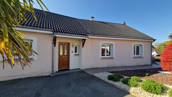 Maison 150 m² avec Piscine La Bazoge Montpincon 150 m²