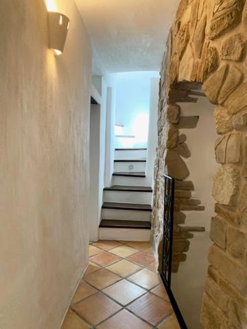 Coup de coeur pour cette charmante maison de village avec vue mer