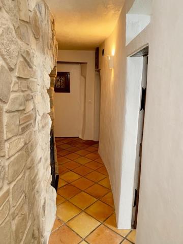 Coup de coeur pour cette charmante maison de village avec vue mer