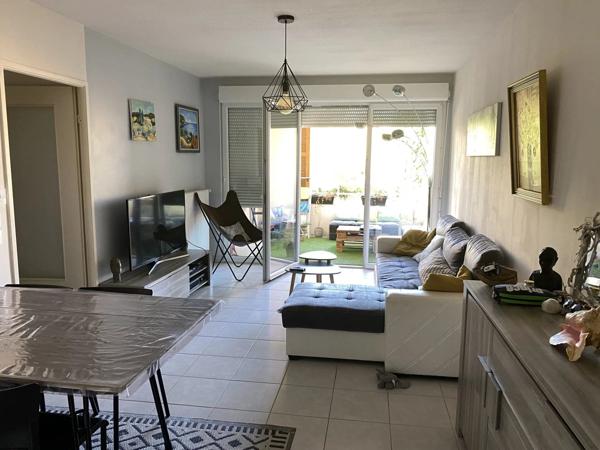 Location Appartement 2 pièces 45 m2 à Miramas