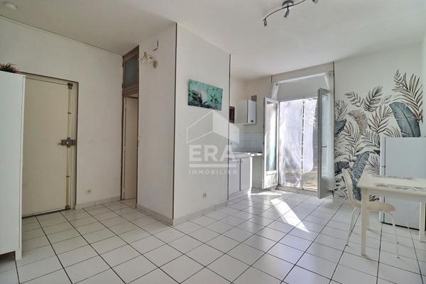 Appartement La Garenne Colombes 1 pièce(s) 22.15 m2 IDÉAL JEUNE ACTIF, PARENTS OU INVESTISSEUR