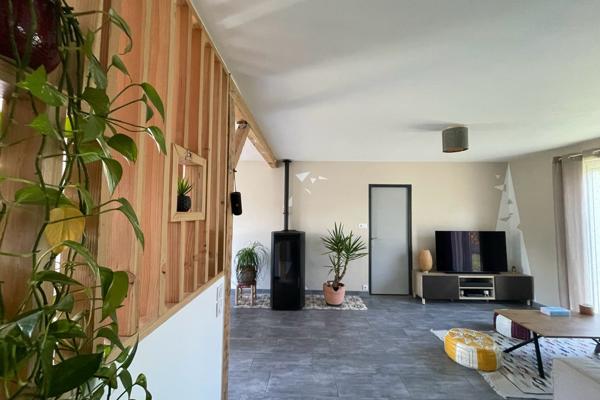 PONT SAINT MARTIN BOURG - PLAIN PIED 90M³ 3 CHAMBRES ET JARDIN