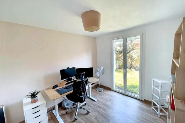 PONT SAINT MARTIN BOURG - PLAIN PIED 90M³ 3 CHAMBRES ET JARDIN