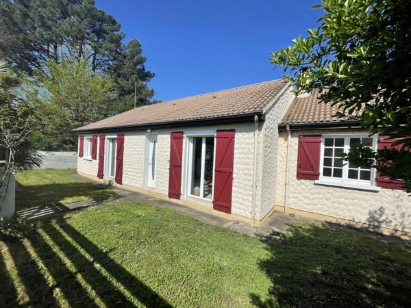 PONT SAINT MARTIN BOURG - PLAIN PIED 90M³ 3 CHAMBRES ET JARDIN