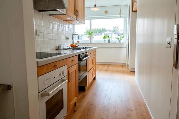 Martigues - Appart T4 lumineux 81 m² Carrez + balcon + cave- RDC surélevé avec vue dégagée