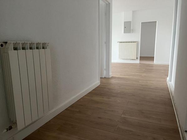 Martigues - Appart T4 lumineux 81 m² Carrez + balcon + cave- RDC surélevé avec vue dégagée