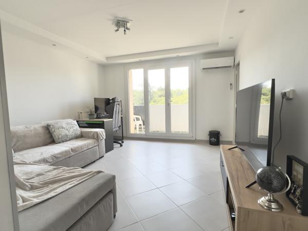 Appartement
         3 pièces
        - 63 m² 85 000 € *