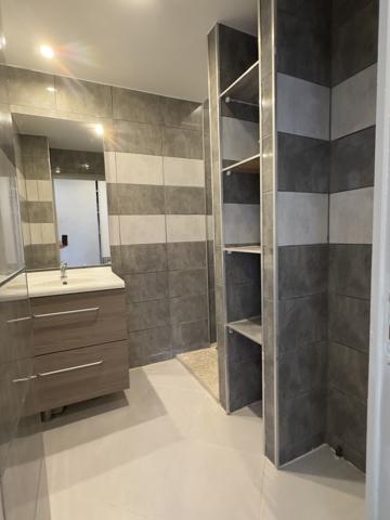 Appartement
         3 pièces
        - 63 m² 85 000 € *