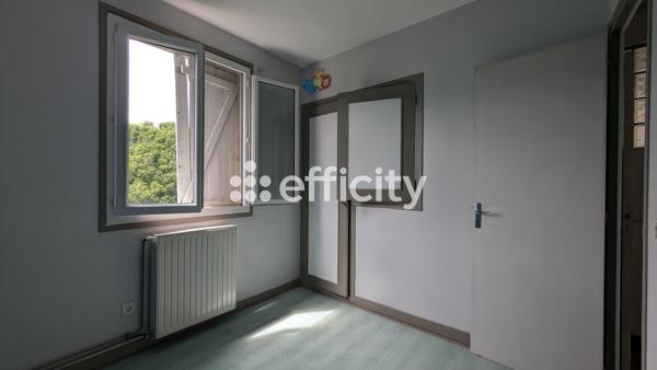 Maison 6 pièces - 130 m² Exclusivité efficity