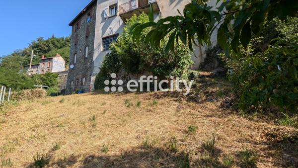 Maison
         6 pièces
        - 130 m² Exclusivité 56 000 € *