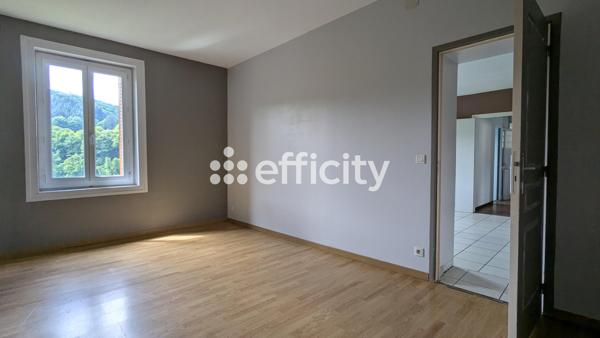 Maison 6 pièces - 130 m² Exclusivité efficity