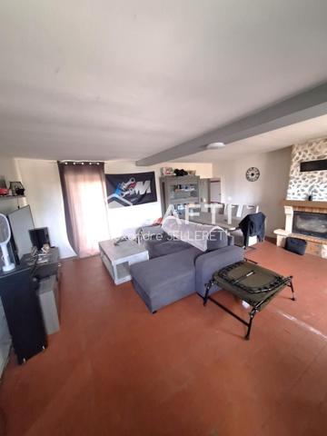 Maison 98m² à rénover avec grange et terrain