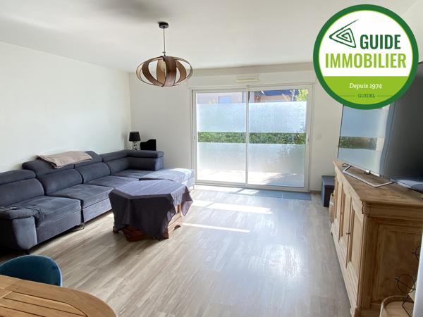 SOUS COMPROMIS DE VENTE. APPARTEMENT T3 AVEC GARAGE AU CENTRE DE GUIDEL