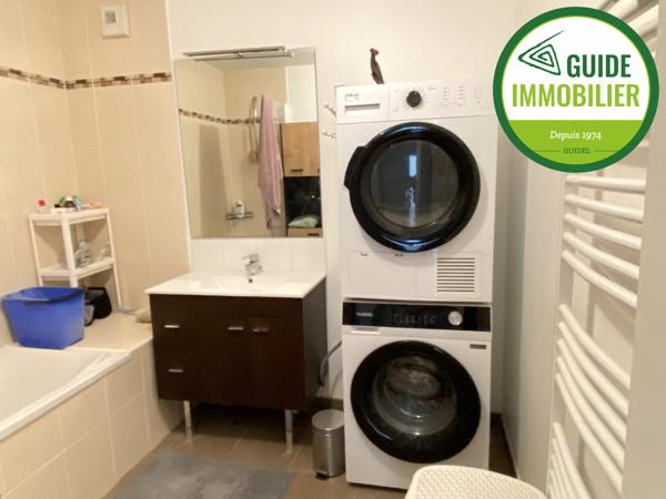 SOUS COMPROMIS DE VENTE. APPARTEMENT T3 AVEC GARAGE AU CENTRE DE GUIDEL