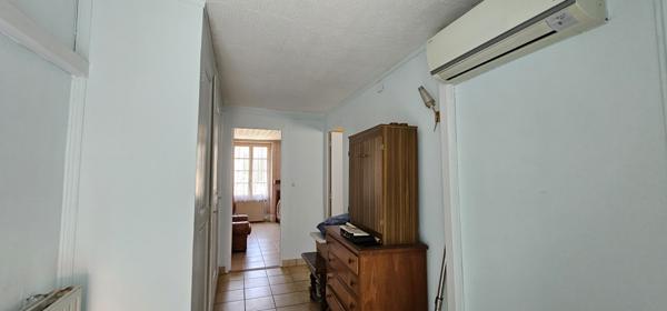 Méréville (91660) Découvrez le Charme Authentique : Maison de Village en Pierre avec Potentiel Illimité à Méréville !