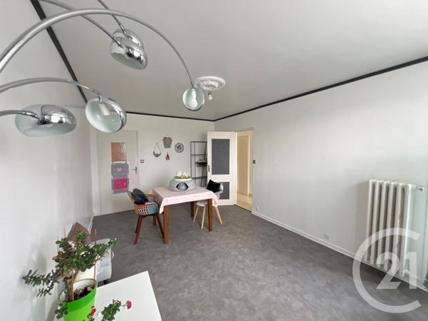 Appartement T3 à vendre  3 pièces - 67,22 m2 ALLONNES - 72