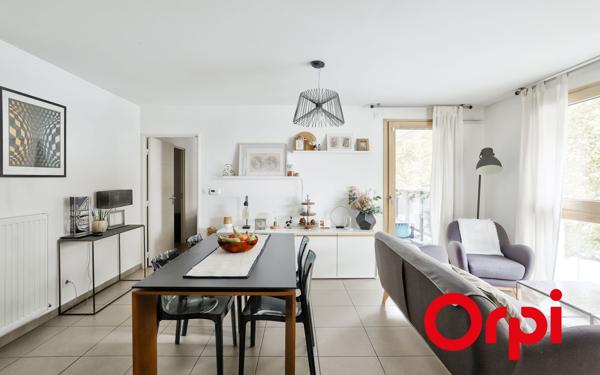 Appartement à vendre    4 pièces • 80,97 m2 Lyon 5
