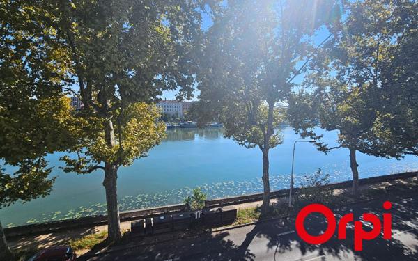 Appartement à vendre    4 pièces • 80,97 m2 Lyon 5