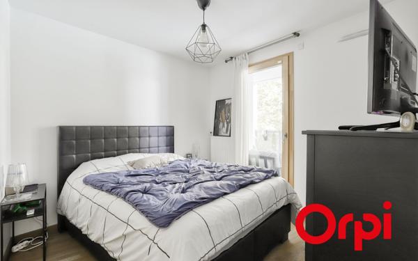 Appartement à vendre    4 pièces • 80,97 m2 Lyon 5