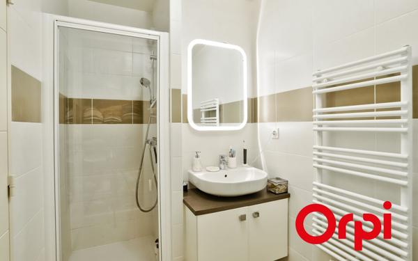 Appartement à vendre    4 pièces • 80,97 m2 Lyon 5