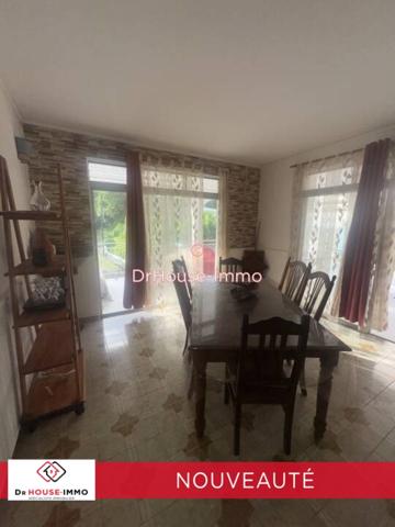 Appartement à louer 4 pièces de 102 m²