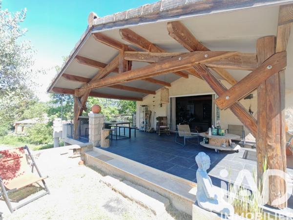 Maison à vendre 5 pièces 186,6 m² Lablachère