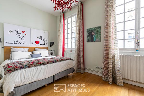 Étage noble traversant esprit loft avec balcon – Place Loulou Gasté