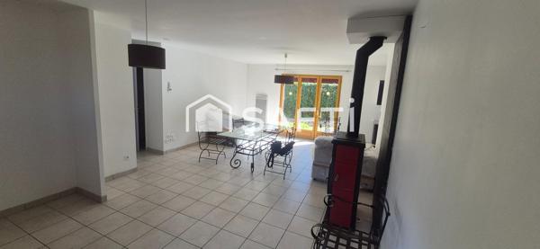Plain-pied au calme avec jardin et garage