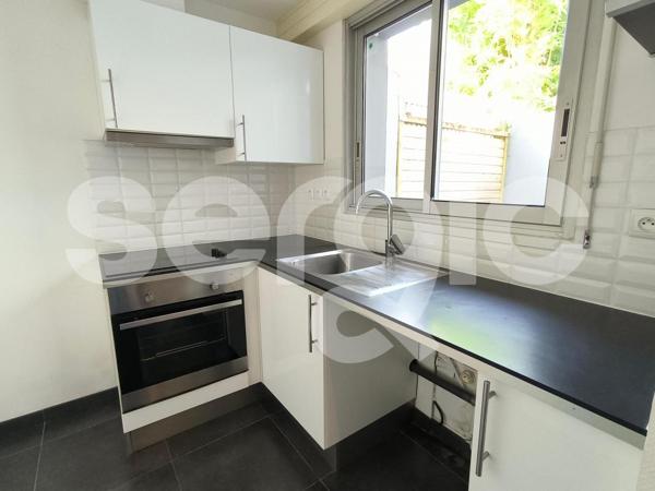 Location 3 Pieces 51 44300 Nantes 24 0486 01 0015