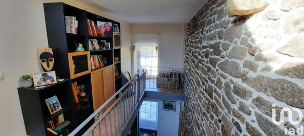 Longère 5 pièces de 139 m² à Trélivan (22100)