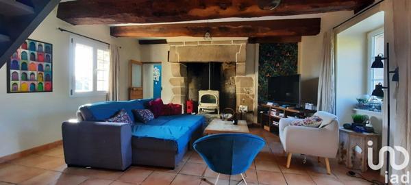 Longère 5 pièces de 139 m² à Trélivan (22100)