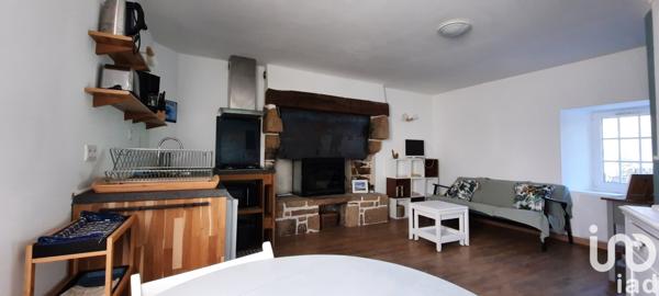 Longère 5 pièces de 139 m² à Trélivan (22100)