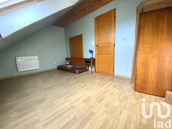 Maison 7 pièces de 136 m² à Saint-Lubin-des-Joncherets (28350)