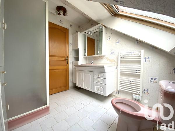 Maison 7 pièces de 136 m² à Saint-Lubin-des-Joncherets (28350)