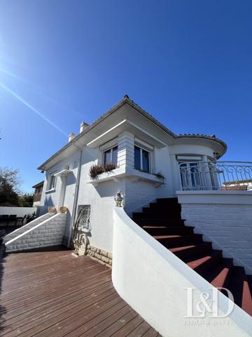 Le Haillan - Maison contemporaine rénovée avec piscine