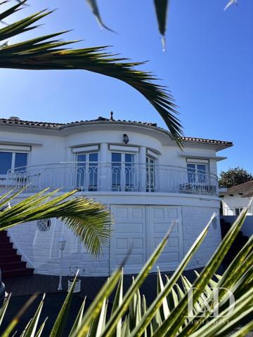Le Haillan - Maison contemporaine rénovée avec piscine