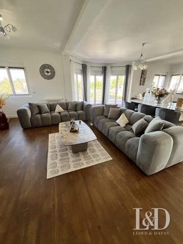 Le Haillan - Maison contemporaine rénovée avec piscine