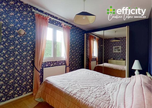 Maison
         5 pièces
        - 127 m² Exclusivité 299 900 € *