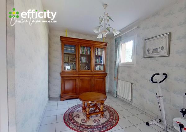 Maison
         5 pièces
        - 127 m² Exclusivité 299 900 € *