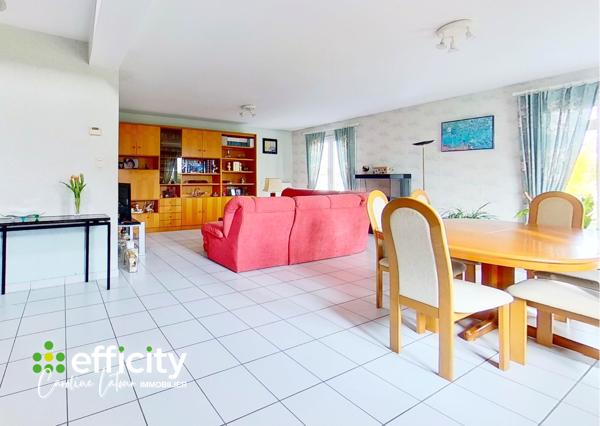 Maison
         5 pièces
        - 127 m² Exclusivité 299 900 € *