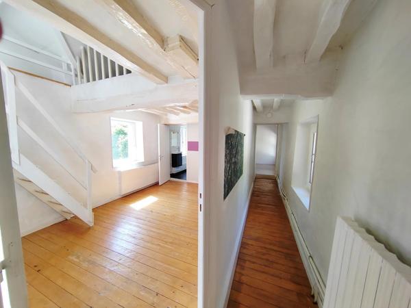 Maison 167m²  8 pièces  5 chambres