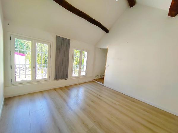 Maison 167m²  8 pièces  5 chambres