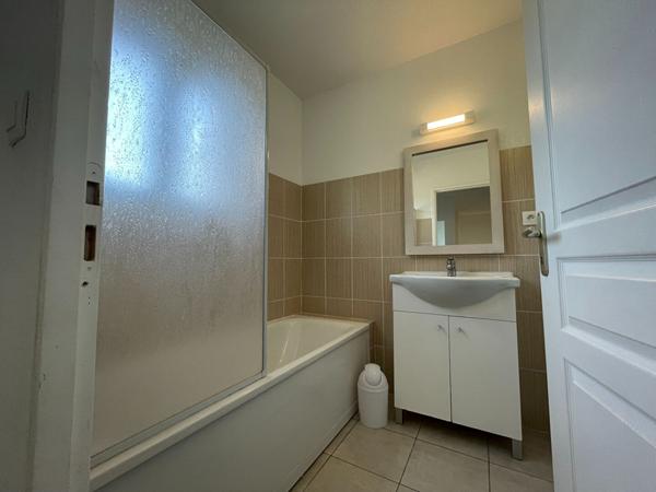 SANTA MARIA POGGIO : maison F3 meublé à louer