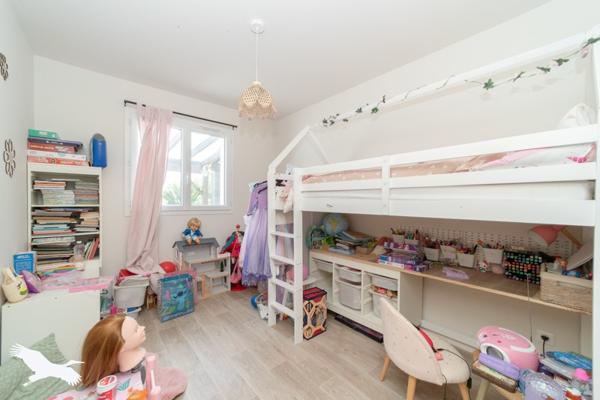 Maison à vendre |                                       Saint-Yzan-de-Soudiac |                                        5 pièces  |  126 m²