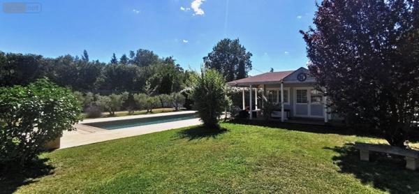 Maison à vendre à Mouriès dans les Bouches-du-Rhône (13890), ref : 075/155