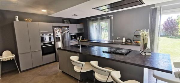 Maison à vendre à Mouriès dans les Bouches-du-Rhône (13890), ref : 075/155