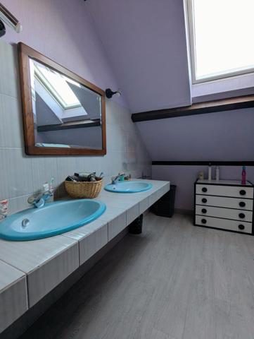 Jolie maison avec vue dégagée sur un grand Terrain à proximité de Sébazac